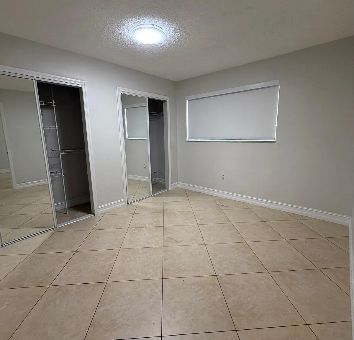3 bed, 1200 sqft, $3,400 — Photo 3