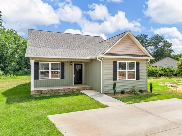 556 Molly Parker Ln, Spartanburg, SC 29301