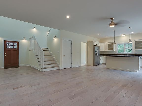 3rd image of 13794 Tamara Ln