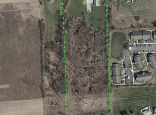 404 E Till Rd, Fort Wayne, IN 46825