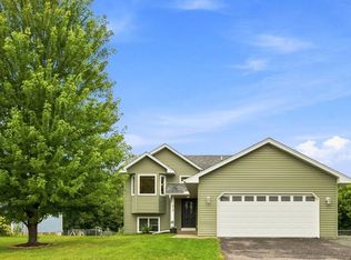 808 3rd Ave SW, Isanti, MN 55040