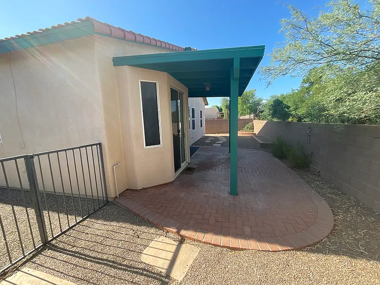 2165 N Camino Agrios — Photo 34