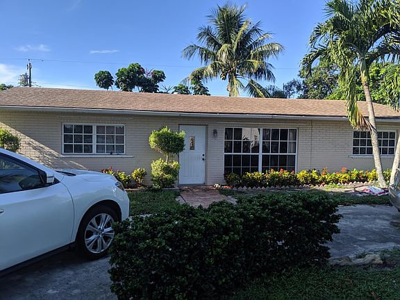 2nd image of 3464 Palomino Dr