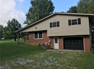 4054 Jade Rd NW, Carrollton, OH 44615