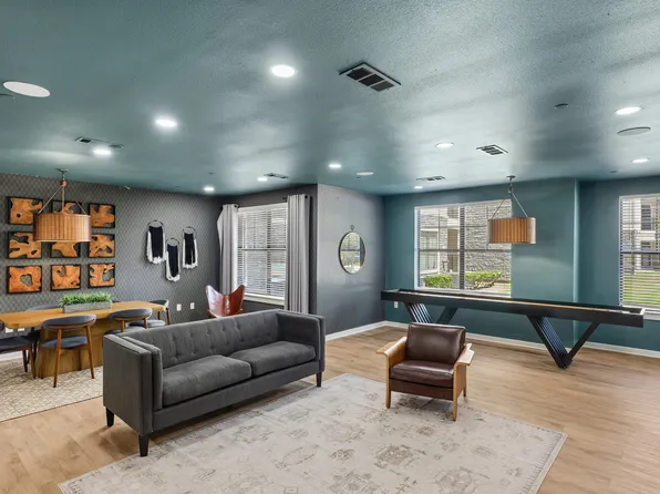 The Henry at New Forest