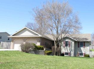 507 E Mill St, Pierceton, IN 46562