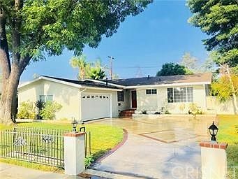 3rd image of 6921 Lena Ave