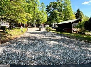261 Camptown Trl, Cleveland, GA 30528