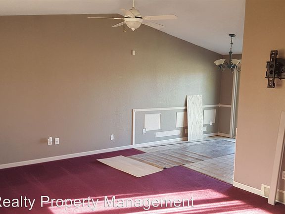 2nd image of 160 Dillrose Dr