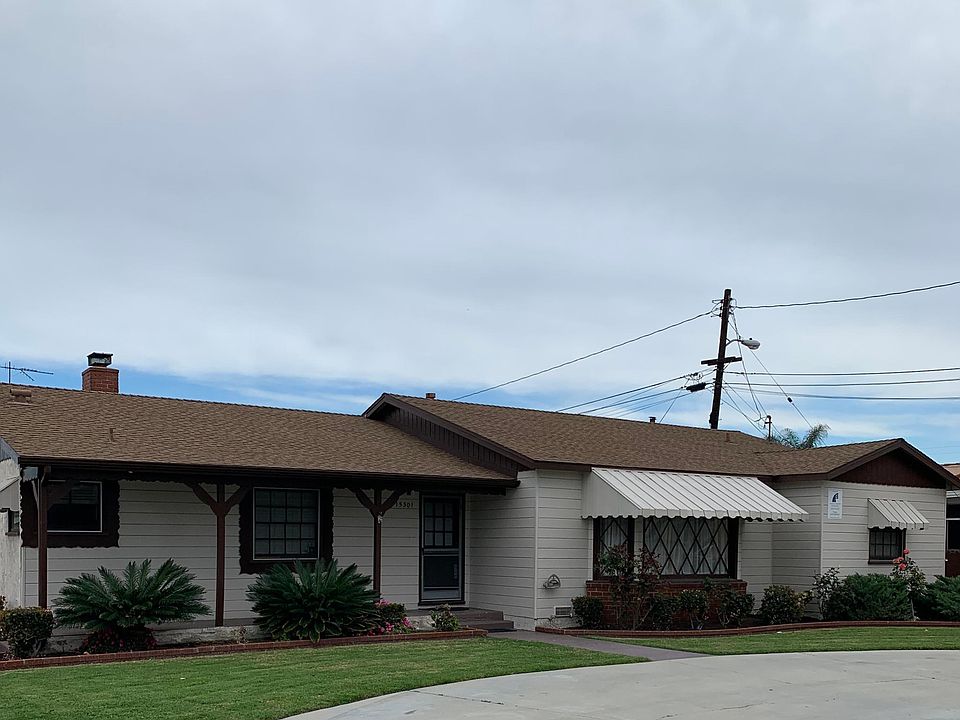 1st image of 15301 Woodruff Pl #15301