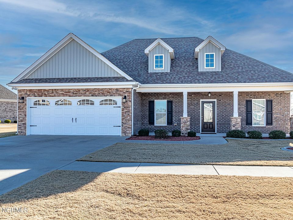 1st image of 107 N Merganser Dr