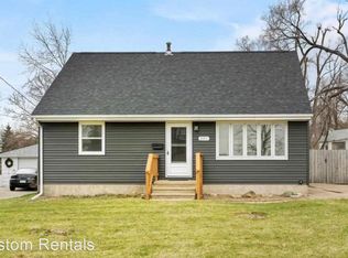 201 Outlook Dr SW, Cedar Rapids, IA 52404