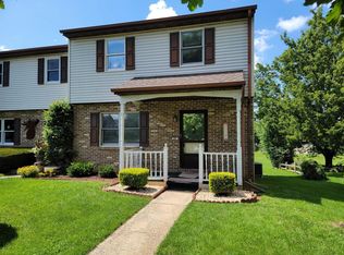60 Oriole Dr, Ephrata, PA 17522