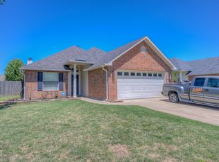 326 Gaston Ln, Bossier City, LA 71112