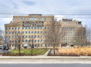 3 Father David Bauer Dr #207, Waterloo, ON N2L6M1