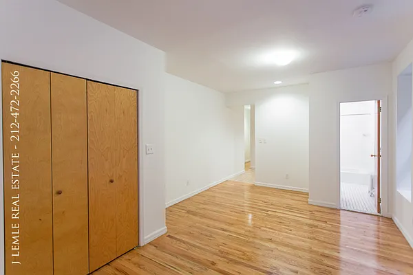 Rented by J. Lemle Real Estate | media 4