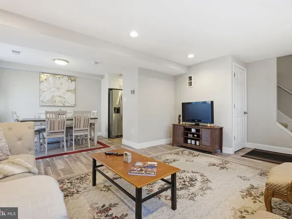 594 Glen Ct Unit 594, Glen Burnie, MD 21061