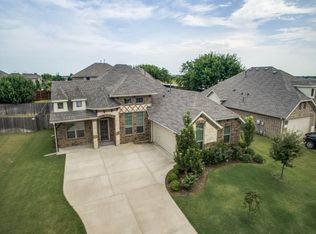 214 Fox Hollow Blvd, Forney, TX 75126