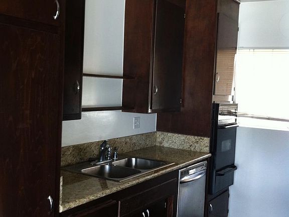 4th image of 1060 S Sherbourne Dr APT 308
