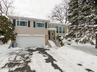 7316 Hawthorne Ave, Woodridge, IL 60517