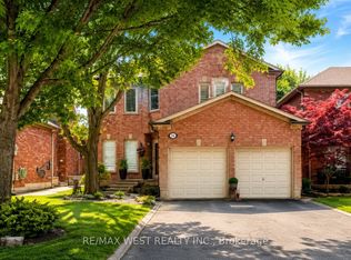 31 Mulholland Dr, Vaughan, ON L4J7T7