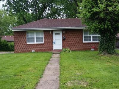 24 Godier Dr, East Saint Louis, IL, 62203