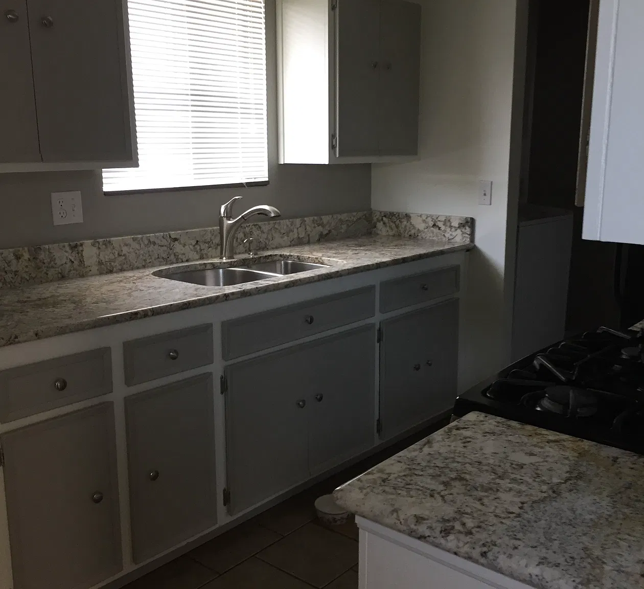 2 bed, 827 sqft, $2,600 — Photo 4