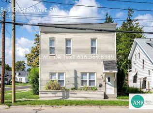 1849 Godfrey Ave SW, Wyoming, MI 49509
