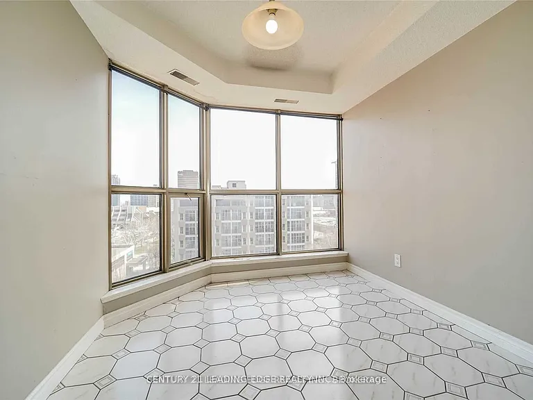 67 Caroline St S #8A — Photo 32