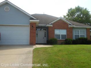 701 Arcadia Dr, Bentonville, AR 72712