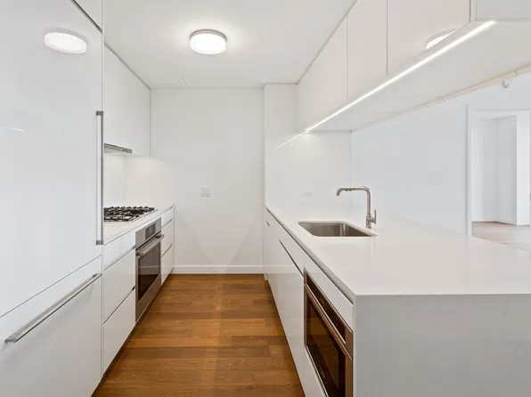 99 Hudson Street image 7 of 18