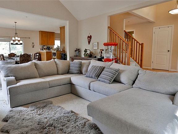 5th image of 27623 Saint Bernard Ln