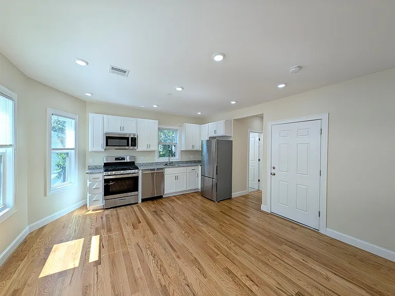 22 Holyoke Rd — Photo 16