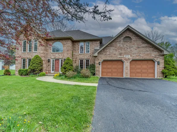 42W380 Sylvan Ln, Saint Charles, IL 60175