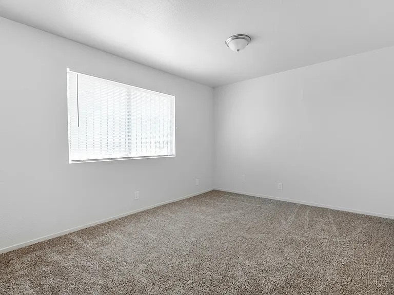 2750 W Fairmont Ave #103 — Photo 2