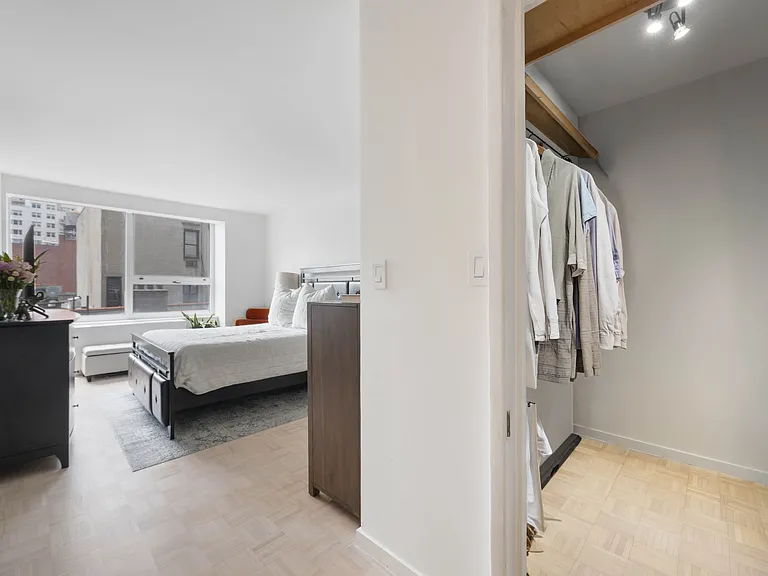 404 E 79th St #6H — Photo 8