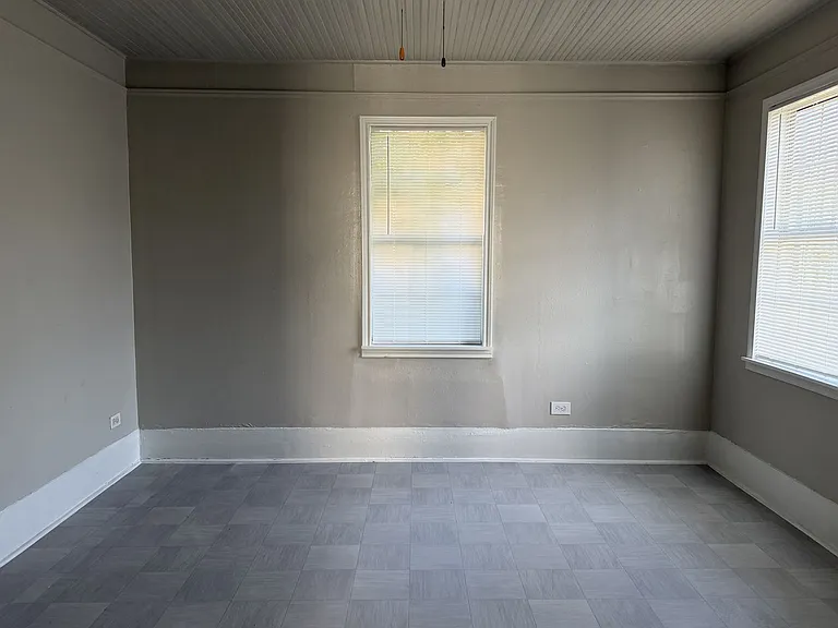 2308 W Martin St — Photo 8