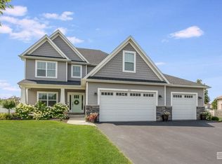 855 Carly Ct, Yorkville, IL 60560