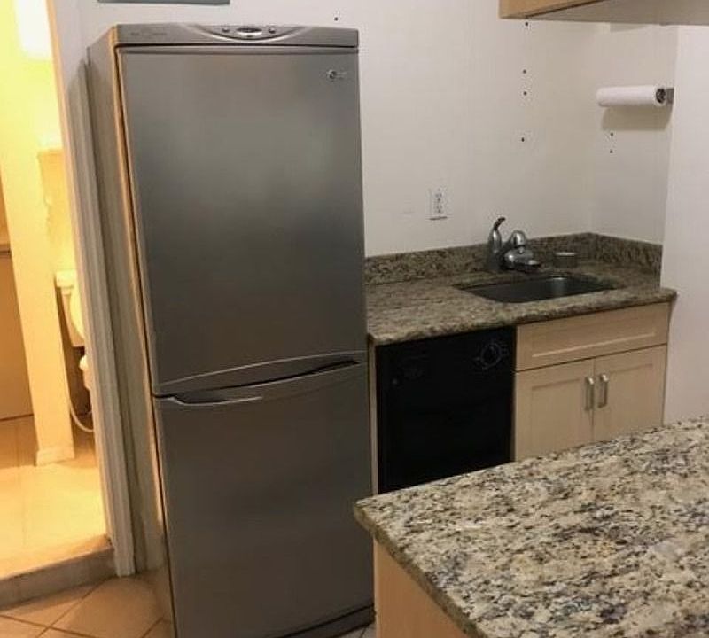 1st image of 209 W 102nd St APT 1D
