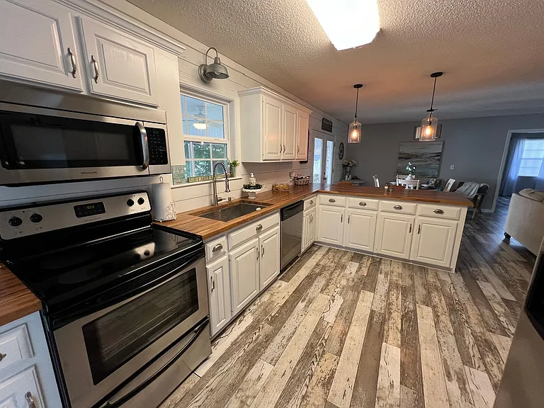 526 Muscadine Dr — Photo 6