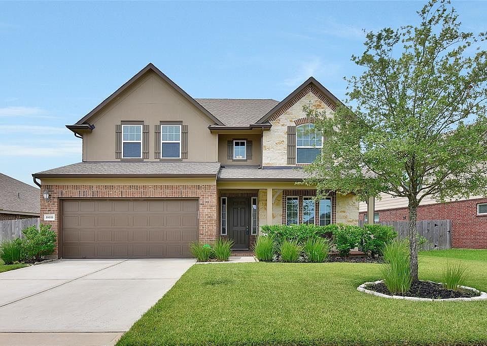 1st image of 18111 Fernwood Bend Dr