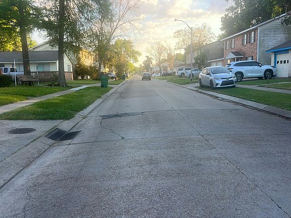 4th image of 1908 Ridgefield Dr