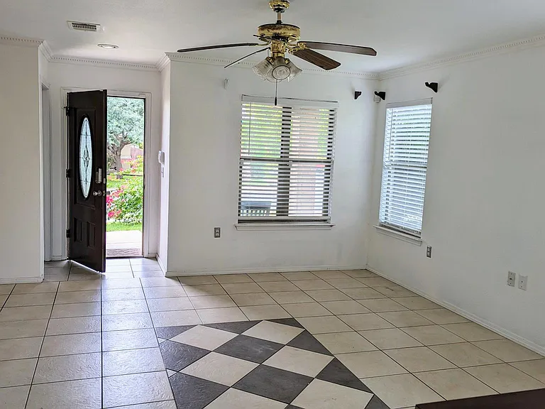 5501 Apple Orchard Ln — Photo 16