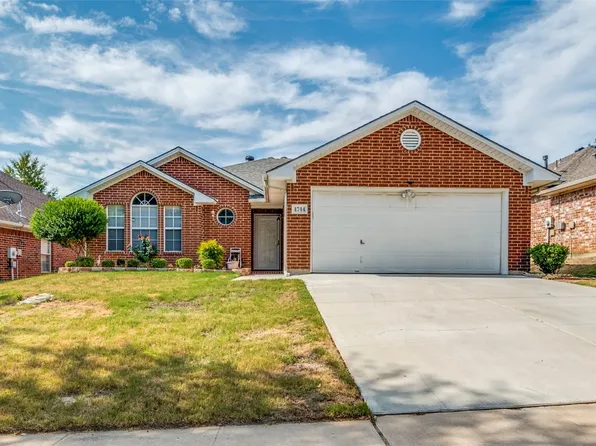 4744 Misty Ridge Dr, Fort Worth, TX 76137