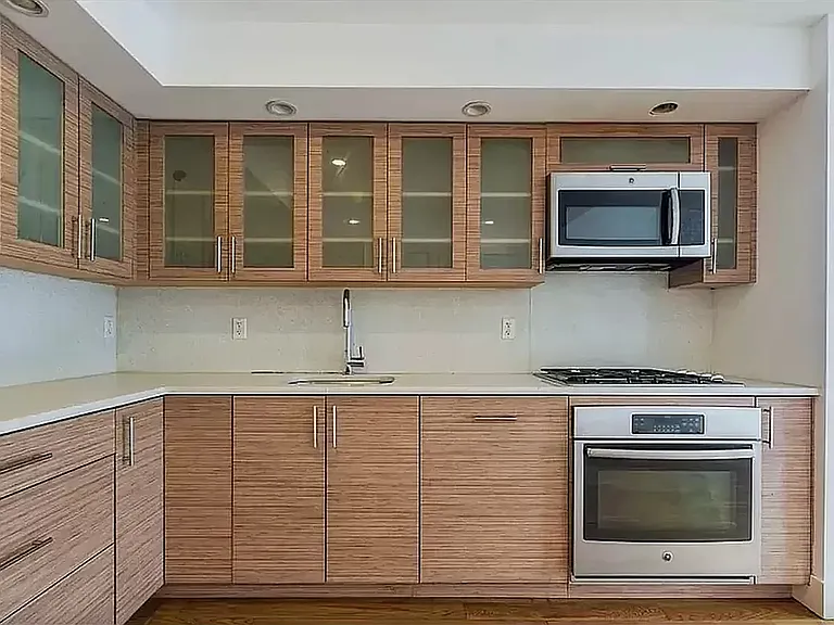 344 E 110th St #2D — Photo 3