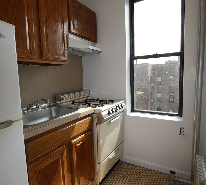 2nd image of 269 Prospect Pl APT 2A