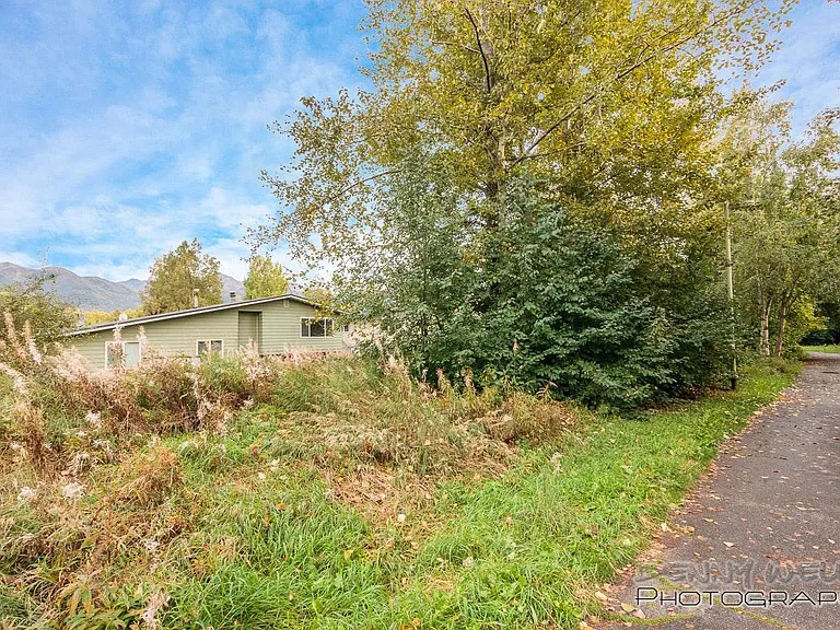 2110 Paxson Dr #B — Photo 14