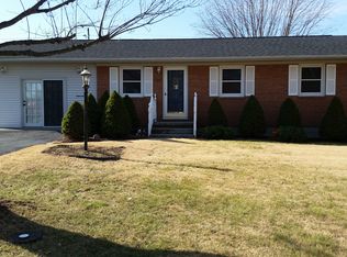 116 Meadowlark Ln, Stephens City, VA 22655