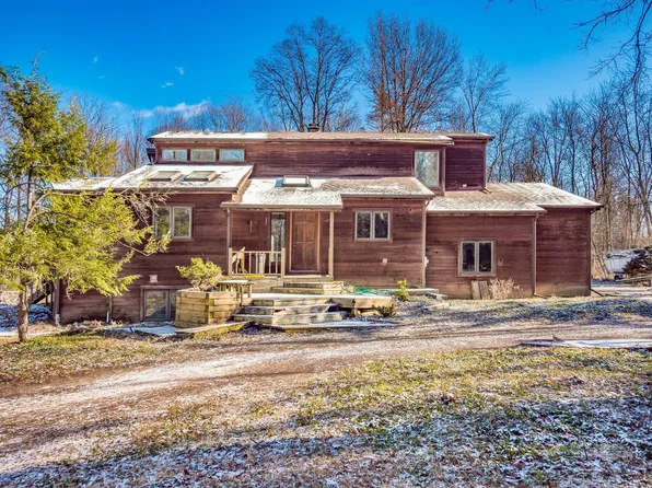 8432 Trails End Dr, Dublin, OH 43016