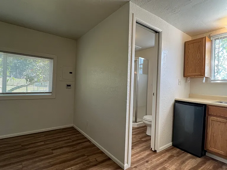 1809 Glendale Dr #1 — Photo 14